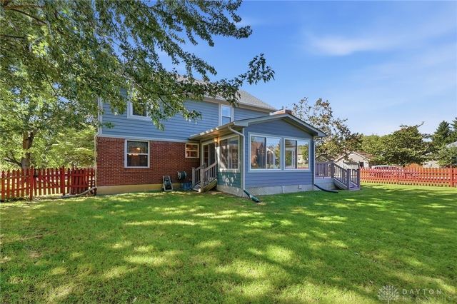 270 Lakeside Drive, Springboro, OH 45066
