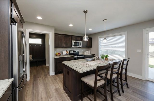 950 Cedar Street, Waukee, IA 50263