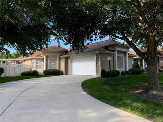 809 NW North Ridge Court, Blue Springs, MO 64015