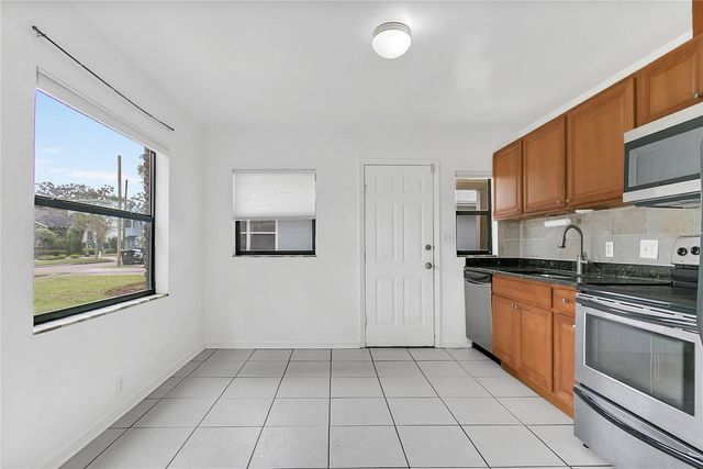 1700 FERRIS AVENUE, Orlando, FL 32803