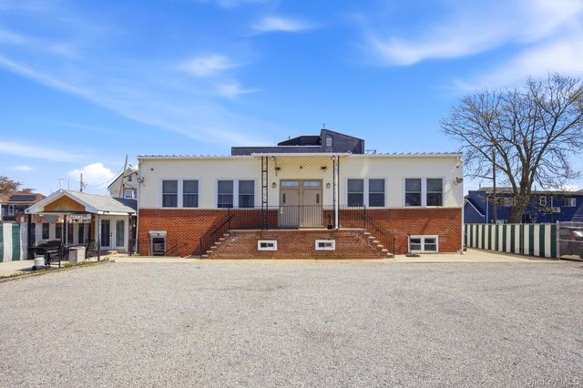 1 Merit Court, Brooklyn, NY 11229