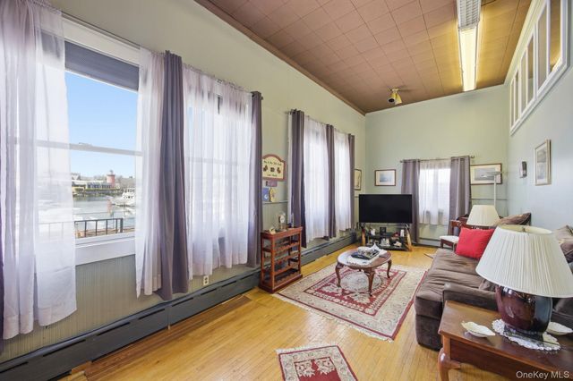 1 Merit Court, Brooklyn, NY 11229