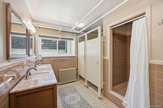 1 Merit Court, Brooklyn, NY 11229