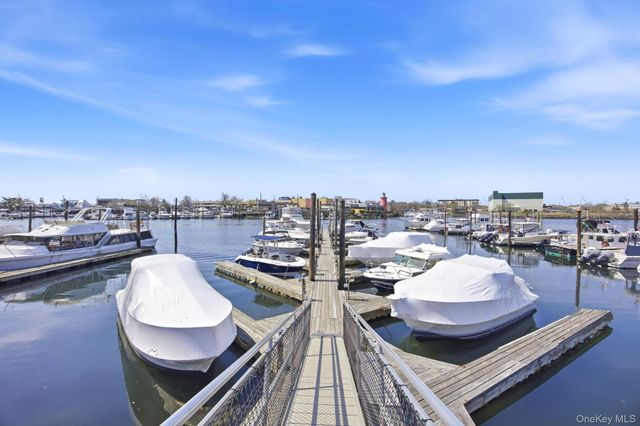 1 Merit Court, Brooklyn, NY 11229