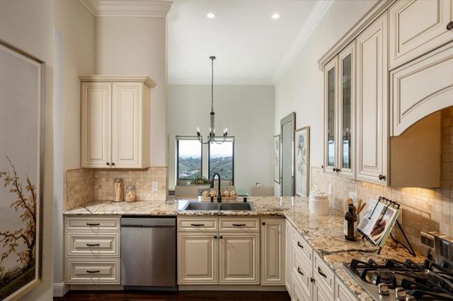 5 Poppy Lane, San Carlos, CA 94070