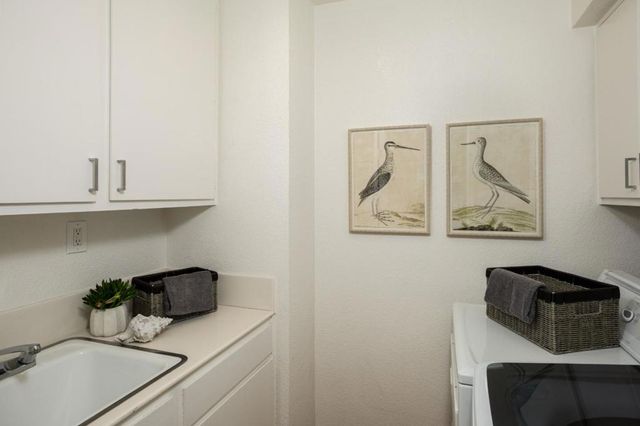 5 Poppy Lane, San Carlos, CA 94070