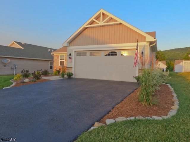 18 Lam Drive, Hardyston Twp., NJ 07419