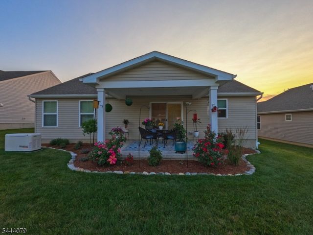 18 Lam Drive, Hardyston Twp., NJ 07419