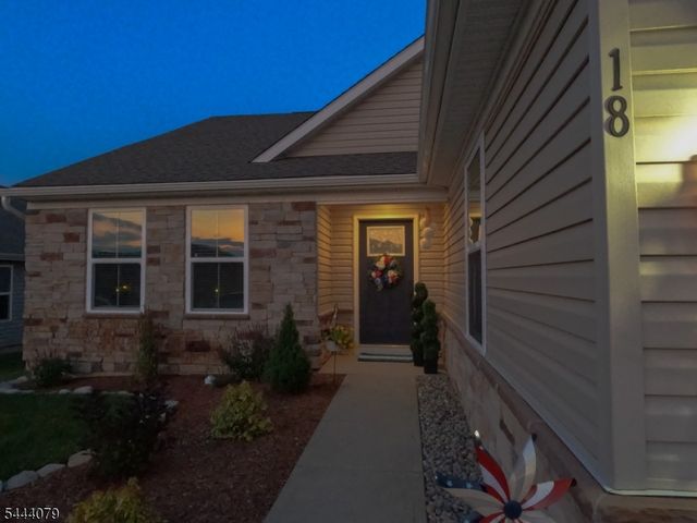 18 Lam Drive, Hardyston Twp., NJ 07419