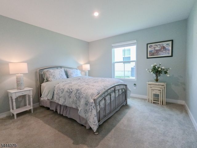 18 Lam Drive, Hardyston Twp., NJ 07419