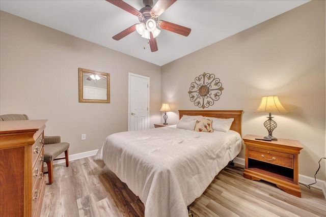 1273 Graves Harbor Trl Apt 347, Huddleston, VA 24104