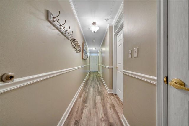 1273 Graves Harbor Trl Apt 347, Huddleston, VA 24104