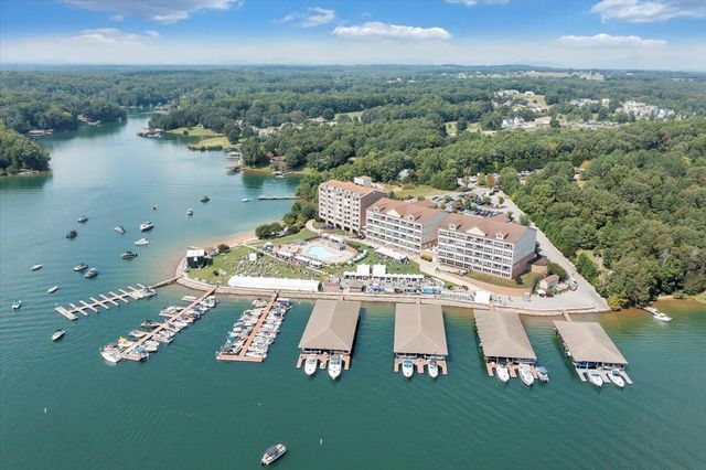 1273 Graves Harbor Trl Apt 347, Huddleston, VA 24104