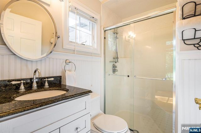 14 Clifford Drive, Park Ridge, NJ 07656