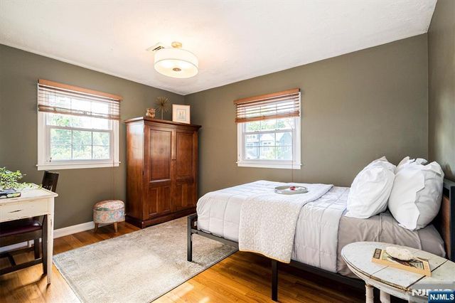14 Clifford Drive, Park Ridge, NJ 07656