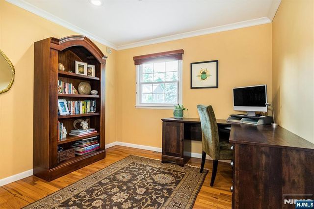 14 Clifford Drive, Park Ridge, NJ 07656