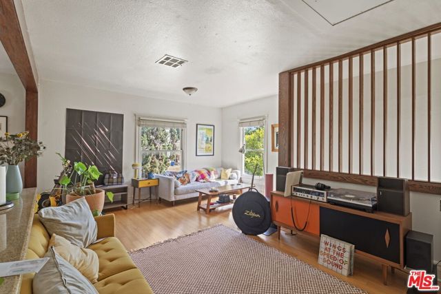 1348 Kellam Avenue, Los Angeles, CA 90026
