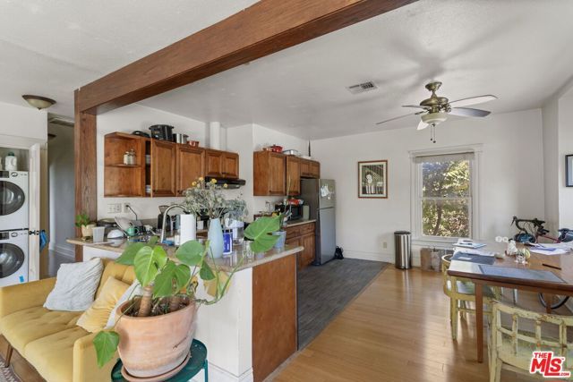 1348 Kellam Avenue, Los Angeles, CA 90026