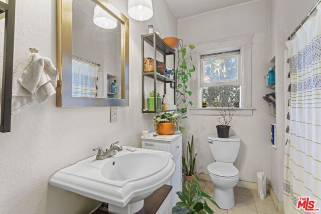 1348 Kellam Avenue, Los Angeles, CA 90026