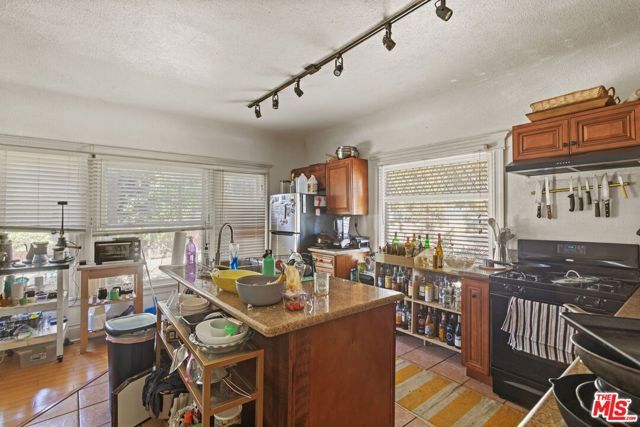 1348 Kellam Avenue, Los Angeles, CA 90026