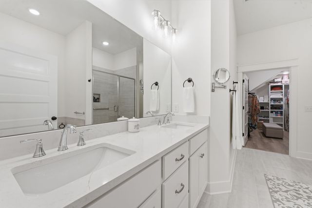 2096 Leamington Ln, Murfreesboro, TN 37130