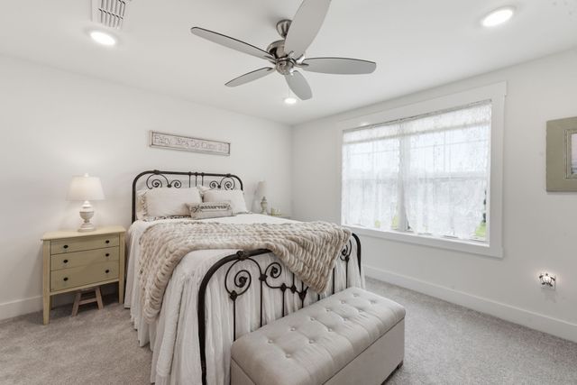2096 Leamington Ln, Murfreesboro, TN 37130