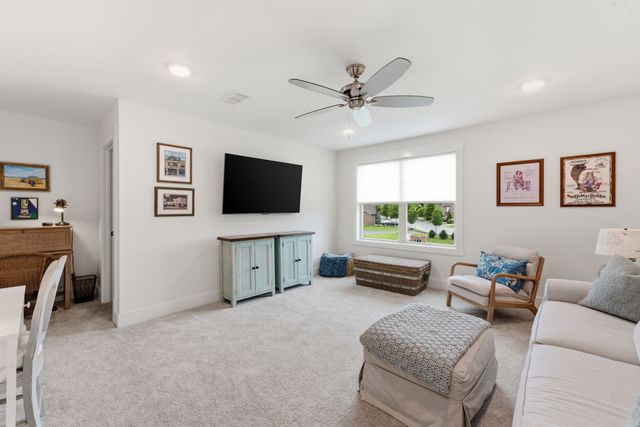 2096 Leamington Ln, Murfreesboro, TN 37130