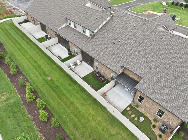 2096 Leamington Ln, Murfreesboro, TN 37130