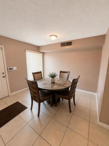 1739 Village Boulevard 101, West Palm Beach, FL 33409