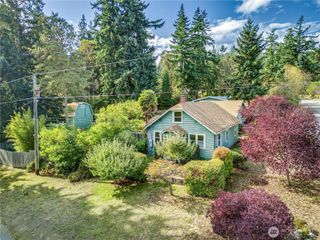 1627 Holcomb, Port Townsend, WA 98368