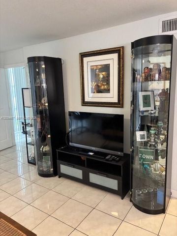210 172nd Street 127, Sunny Isles Beach, FL 33160