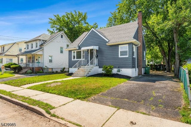 429 Wheatsheaf Rd, Roselle Boro, NJ 07203