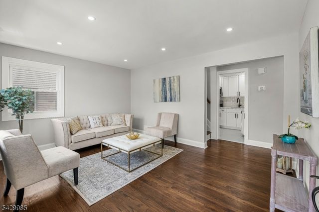 429 Wheatsheaf Rd, Roselle Boro, NJ 07203