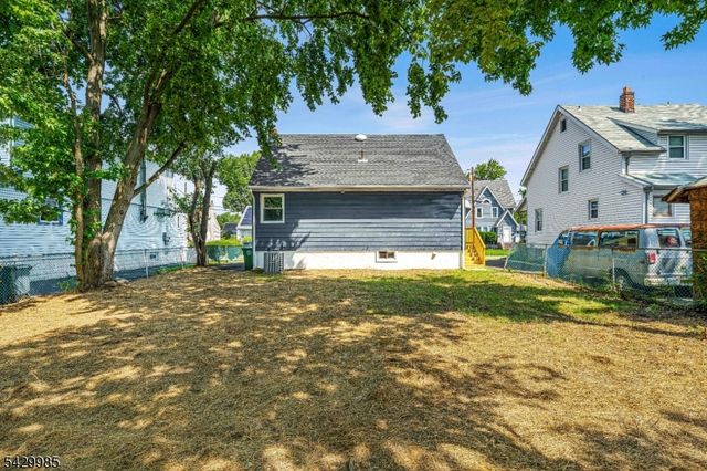 429 Wheatsheaf Rd, Roselle Boro, NJ 07203