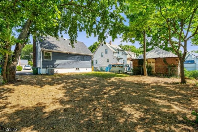 429 Wheatsheaf Rd, Roselle Boro, NJ 07203