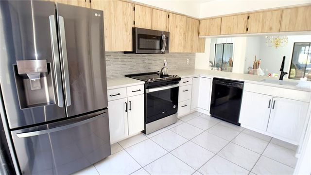 761 GOLDEN SUNSHINE CIRCLE, Orlando, FL 32807