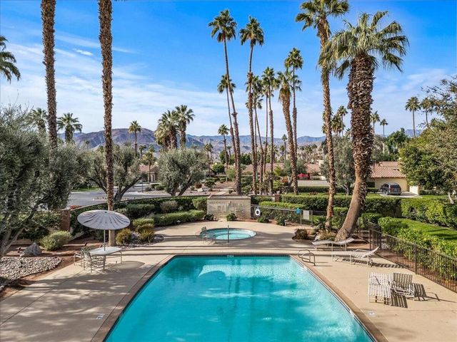 193 Seville Circle, Palm Desert, CA 92260