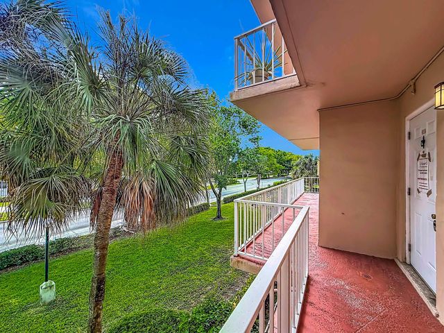 2850 Forest Hills Boulevard 212, Coral Springs, FL 33065