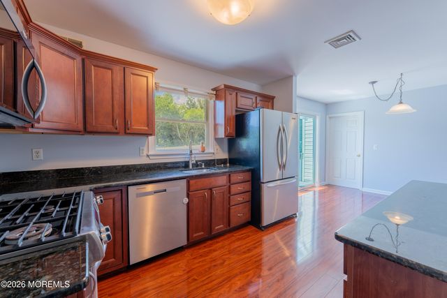 7 Cedar Hill Drive, West Creek, NJ 08092