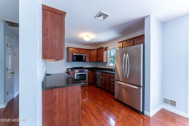 7 Cedar Hill Drive, West Creek, NJ 08092