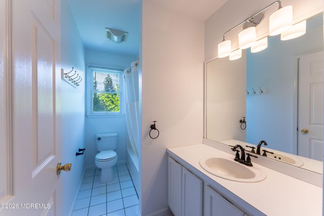 7 Cedar Hill Drive, West Creek, NJ 08092