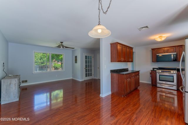 7 Cedar Hill Drive, West Creek, NJ 08092