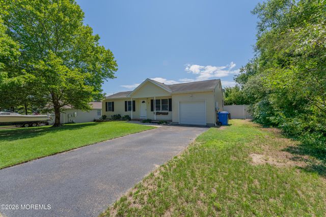 7 Cedar Hill Drive, West Creek, NJ 08092