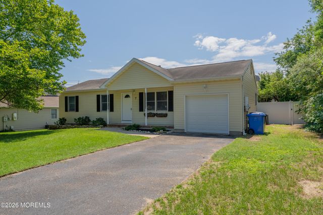 7 Cedar Hill Drive, West Creek, NJ 08092