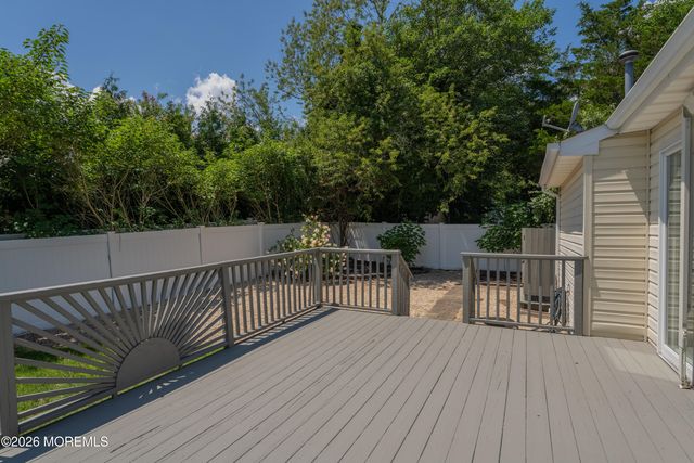 7 Cedar Hill Drive, West Creek, NJ 08092