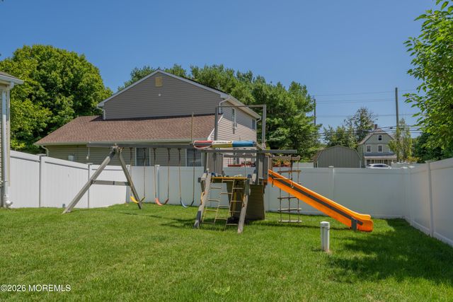 7 Cedar Hill Drive, West Creek, NJ 08092