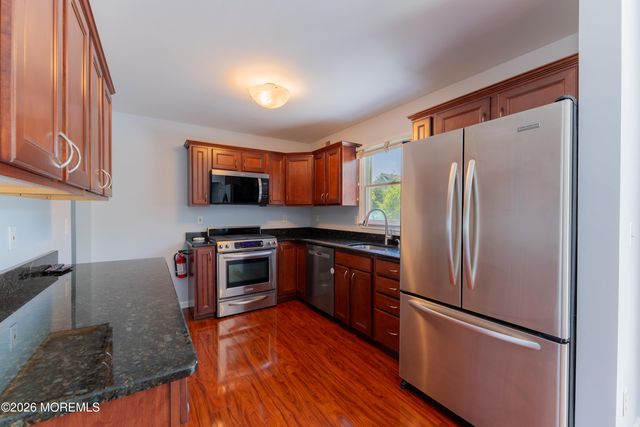 7 Cedar Hill Drive, West Creek, NJ 08092