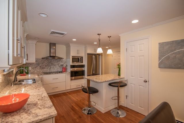 10 Magnolia Rd, Methuen, MA 01844