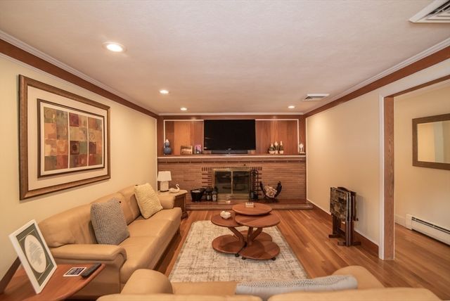 10 Magnolia Rd, Methuen, MA 01844