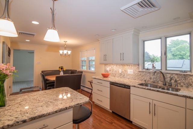 10 Magnolia Rd, Methuen, MA 01844